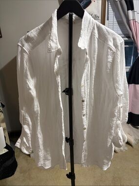 Jane and Delancey White Textured Button-Front Blouse